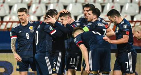 تأهل درامي لسلوفاكيا وأسكتلندا وتاريخي لمقدونيا الشمالية إلى يورو